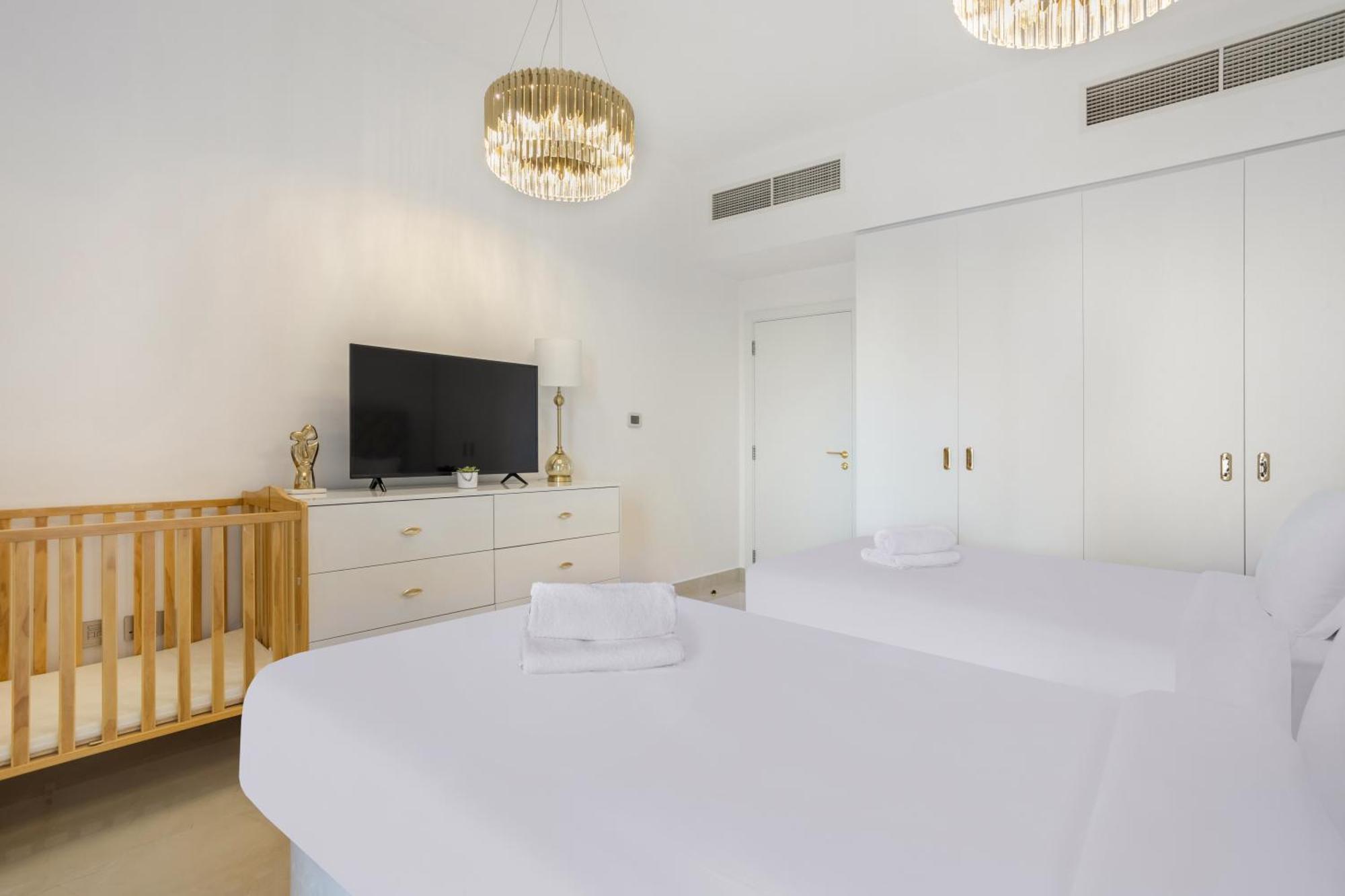 Apartment Classy 2br Apt In Shams1 Panoramic View In Jbr Dubai